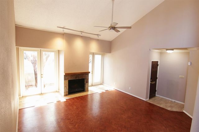 2602 Rice Boulevard, West University Place, TX 77005