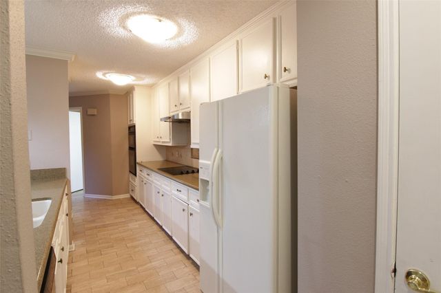 2602 Rice Boulevard, West University Place, TX 77005