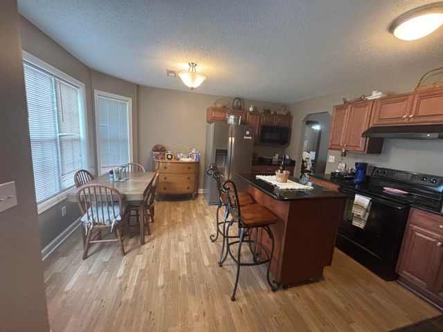 548 Eskie Dixon Road, Elgin, SC 29045