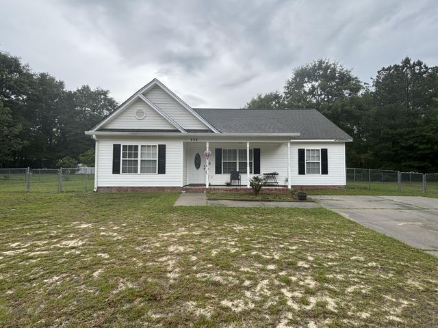 548 Eskie Dixon Road, Elgin, SC 29045