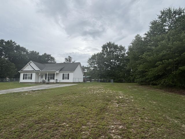 548 Eskie Dixon Road, Elgin, SC 29045