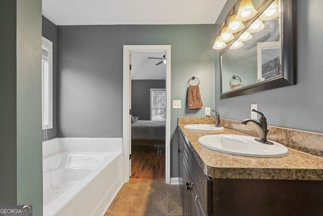 70 Mosswood Court, Newnan, GA 30265