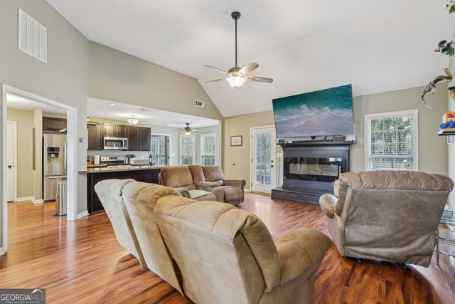 70 Mosswood Court, Newnan, GA 30265