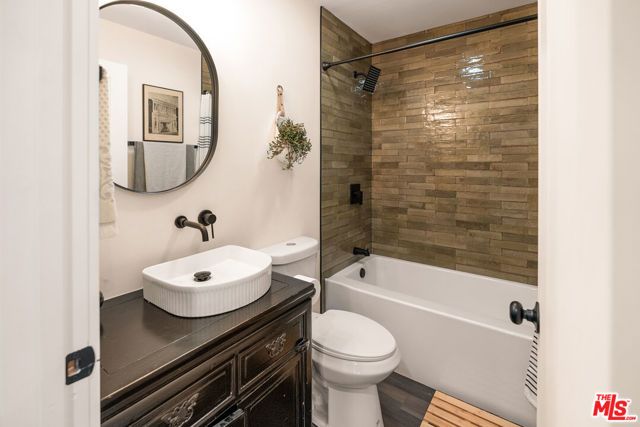 6042 Fair Avenue, North Hollywood (los Angeles), CA 91606