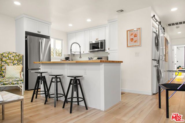 6042 Fair Avenue, North Hollywood (los Angeles), CA 91606
