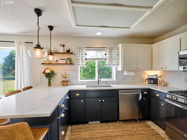30953 S WRIGHT Rd, Molalla, OR 97038