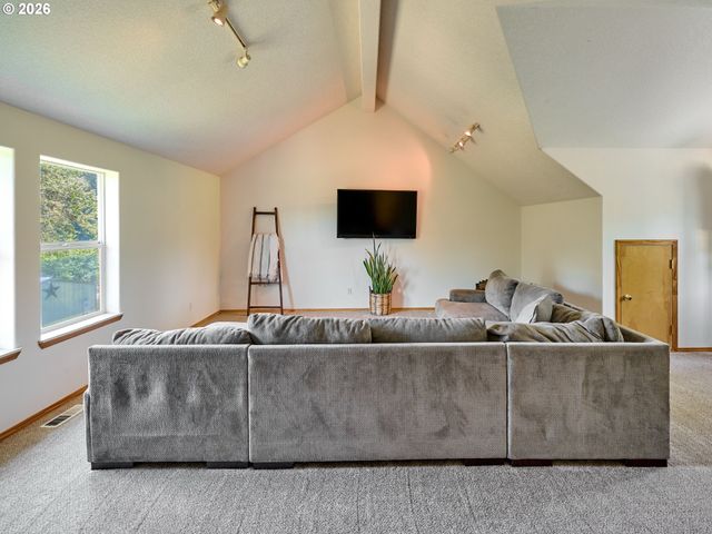 30953 S WRIGHT Rd, Molalla, OR 97038