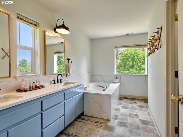 30953 S WRIGHT Rd, Molalla, OR 97038