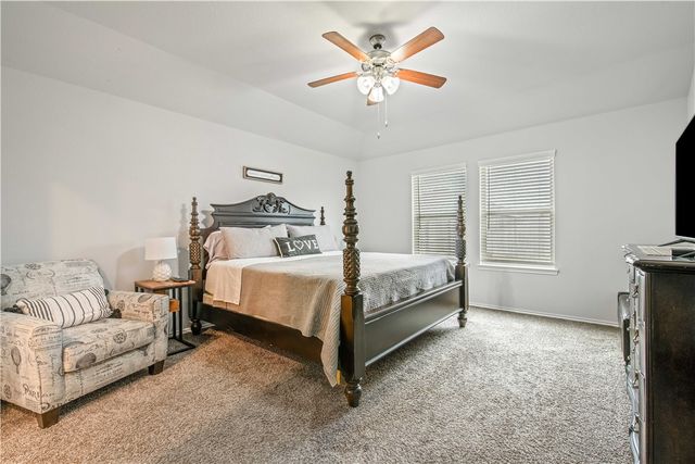 2424 Mulligan Lane, Navasota, TX 77868