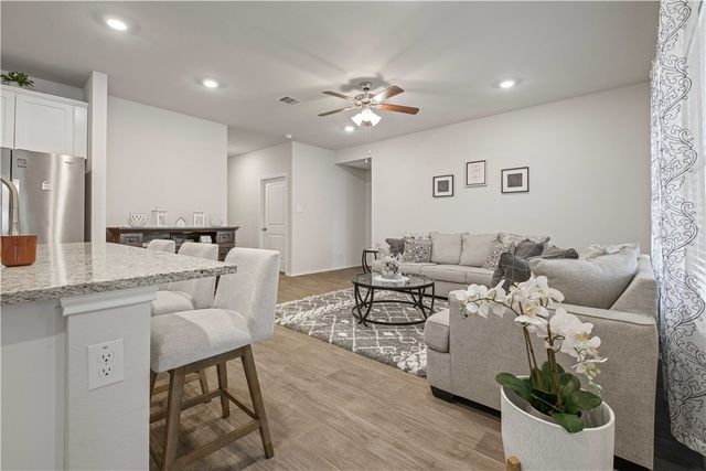 2424 Mulligan Lane, Navasota, TX 77868