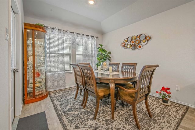 2424 Mulligan Lane, Navasota, TX 77868