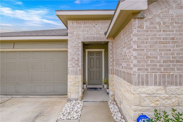 2424 Mulligan Lane, Navasota, TX 77868