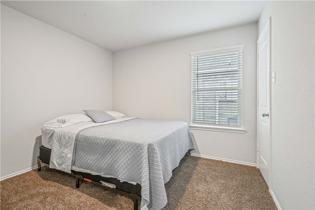 2424 Mulligan Lane, Navasota, TX 77868