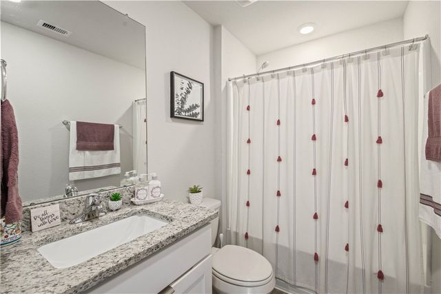 2424 Mulligan Lane, Navasota, TX 77868