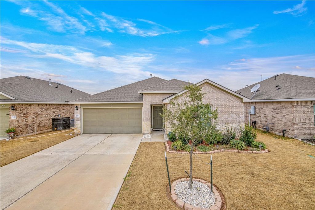 2424 Mulligan Lane, Navasota, TX 77868