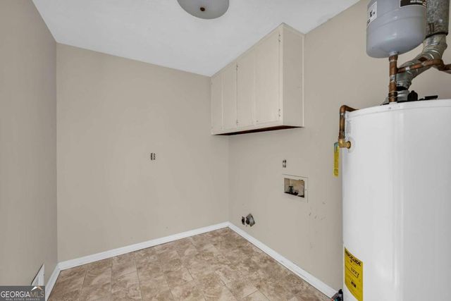 3260 Hidden Forest Drive, Snellville, GA 30078