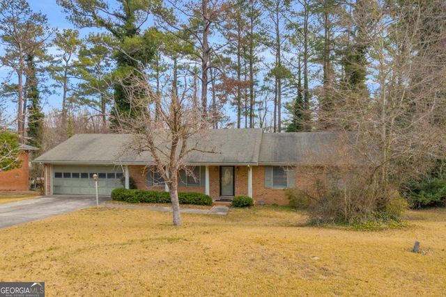 3260 Hidden Forest Drive, Snellville, GA 30078