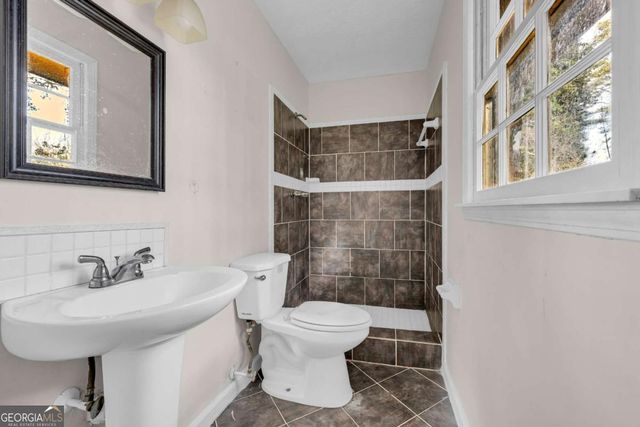 3260 Hidden Forest Drive, Snellville, GA 30078