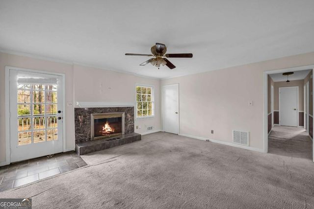 3260 Hidden Forest Drive, Snellville, GA 30078