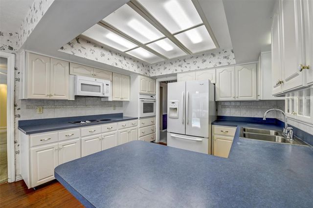 1303 BRANTWOOD DRIVE, Valrico, FL 33594