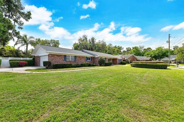1303 BRANTWOOD DRIVE, Valrico, FL 33594
