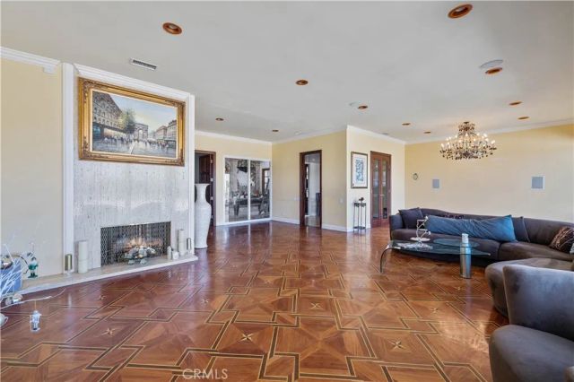 16015 Jeanne Ln, Encino, CA 91436