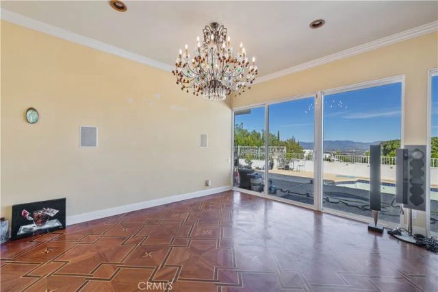 16015 Jeanne Ln, Encino, CA 91436