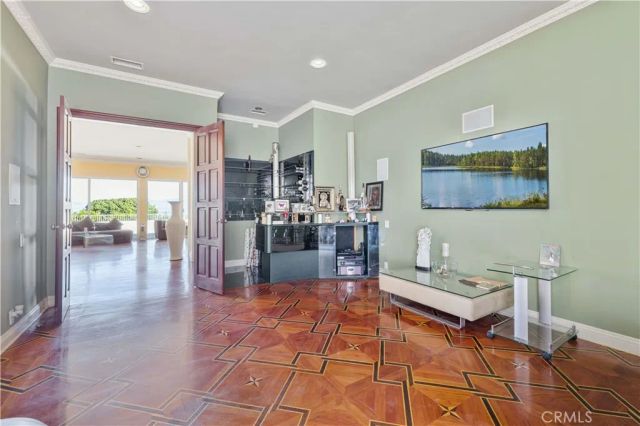 16015 Jeanne Ln, Encino, CA 91436