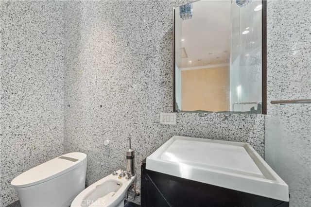 16015 Jeanne Ln, Encino, CA 91436