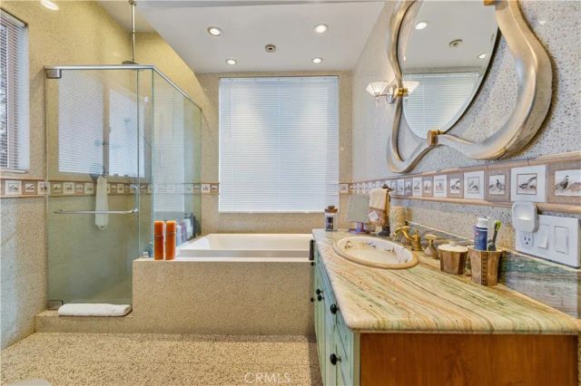 16015 Jeanne Ln, Encino, CA 91436