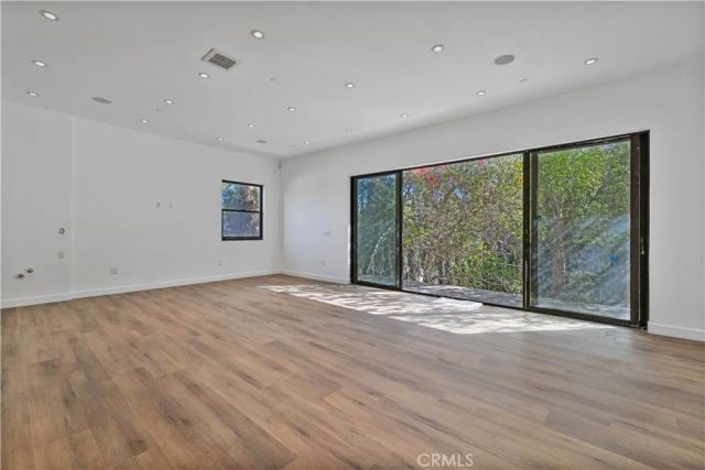 16015 Jeanne Ln, Encino, CA 91436