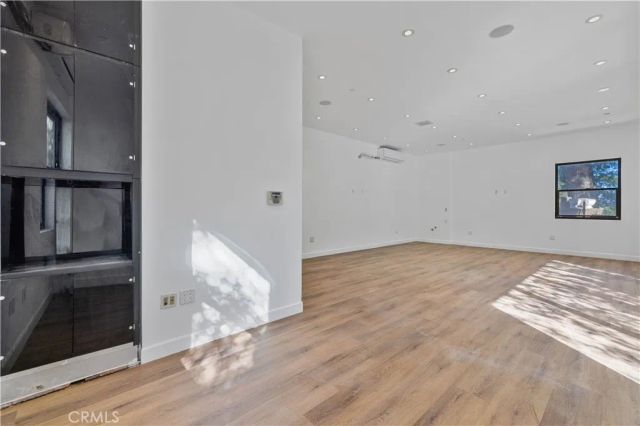 16015 Jeanne Ln, Encino, CA 91436