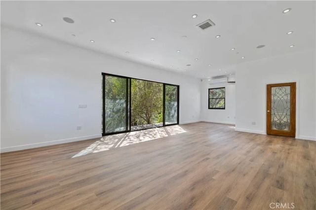 16015 Jeanne Ln, Encino, CA 91436