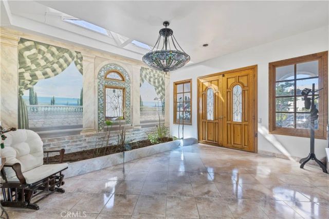 16015 Jeanne Ln, Encino, CA 91436