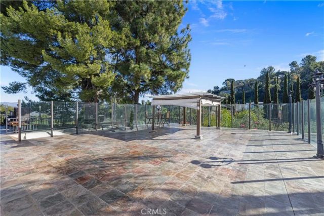 16015 Jeanne Ln, Encino, CA 91436