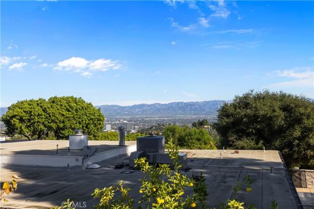 16015 Jeanne Ln, Encino, CA 91436