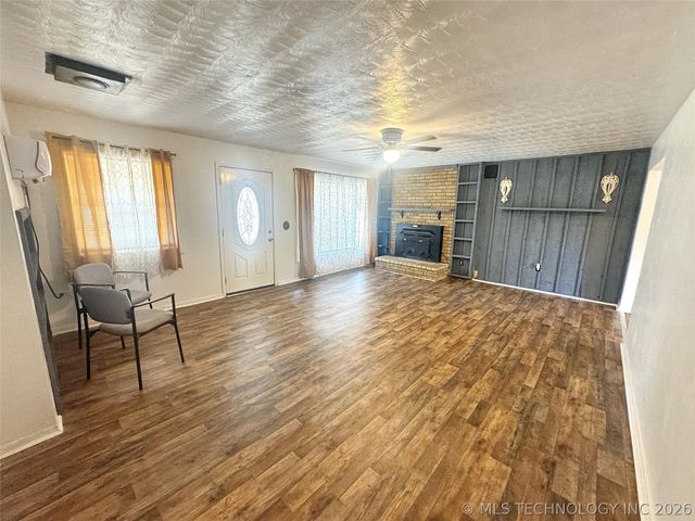 802 Schley Street, Vian, OK 74962