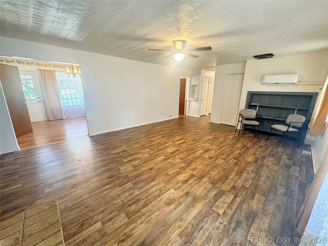 802 Schley Street, Vian, OK 74962
