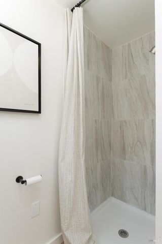 955 N Pine St, Ukiah, CA 95482