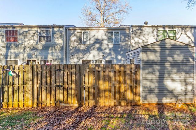 9464 Lexington Circle B, Charlotte, NC 28213