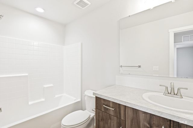 13681 Inman Ct, Caldwell, ID 83607