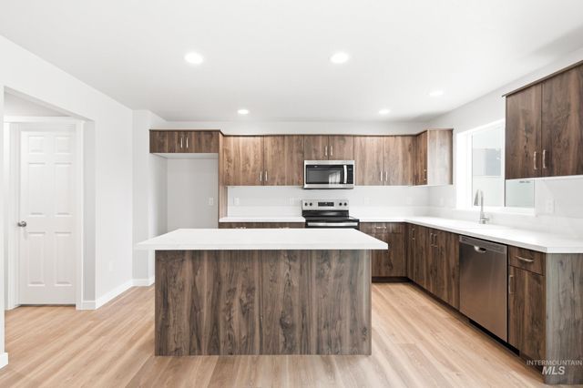 13681 Inman Ct, Caldwell, ID 83607