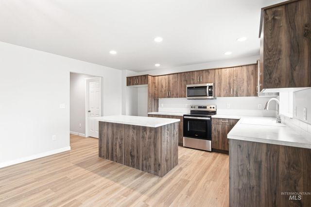 13681 Inman Ct, Caldwell, ID 83607