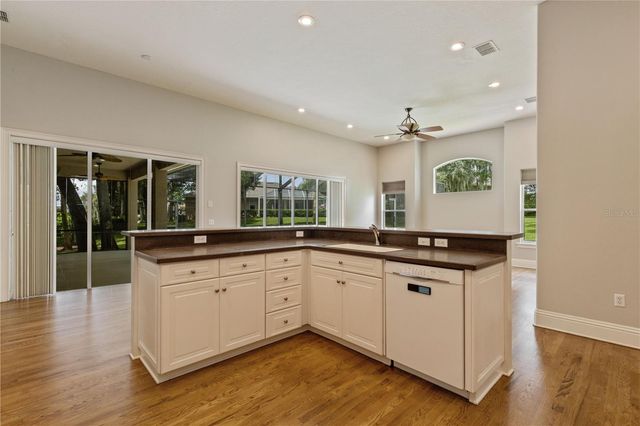 6330 ASHLEY DRIVE, Lakeland, FL 33813