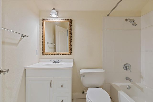 6330 ASHLEY DRIVE, Lakeland, FL 33813