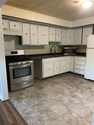 2057 217th Street, Sauk Village, IL 60411