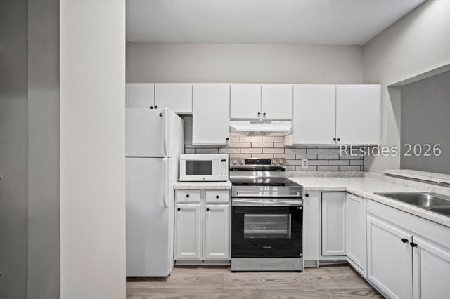 5 Gum Tree Rd Apt I19, Hilton Head Island, SC 29926