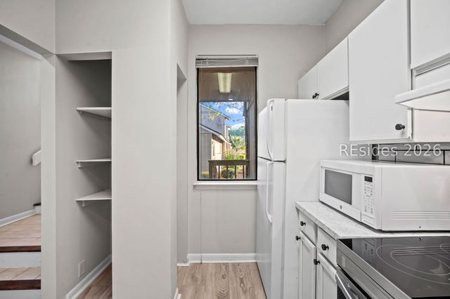 5 Gum Tree Rd Apt I19, Hilton Head Island, SC 29926