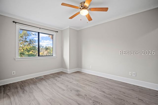 5 Gum Tree Rd Apt I19, Hilton Head Island, SC 29926