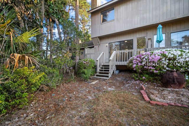 5 Gum Tree Rd Apt I19, Hilton Head Island, SC 29926